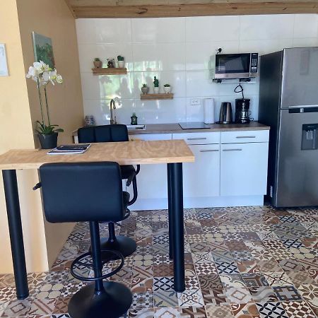 Cozy Studio With Private Spa Oranjestad Exterior photo