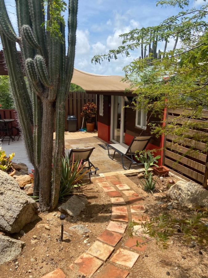 Cozy Studio With Private Spa Oranjestad Exterior photo