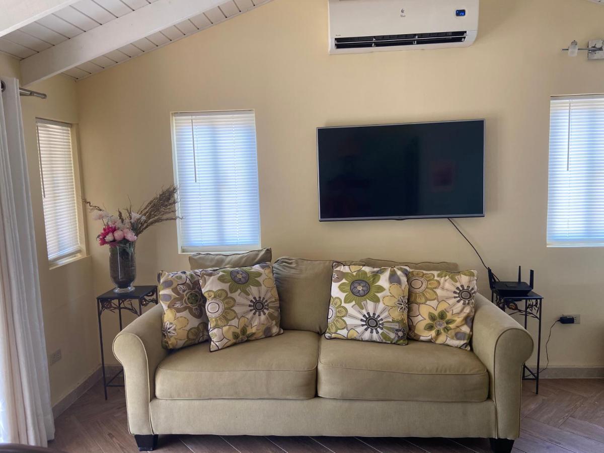 Cozy Studio With Private Spa Oranjestad Exterior photo