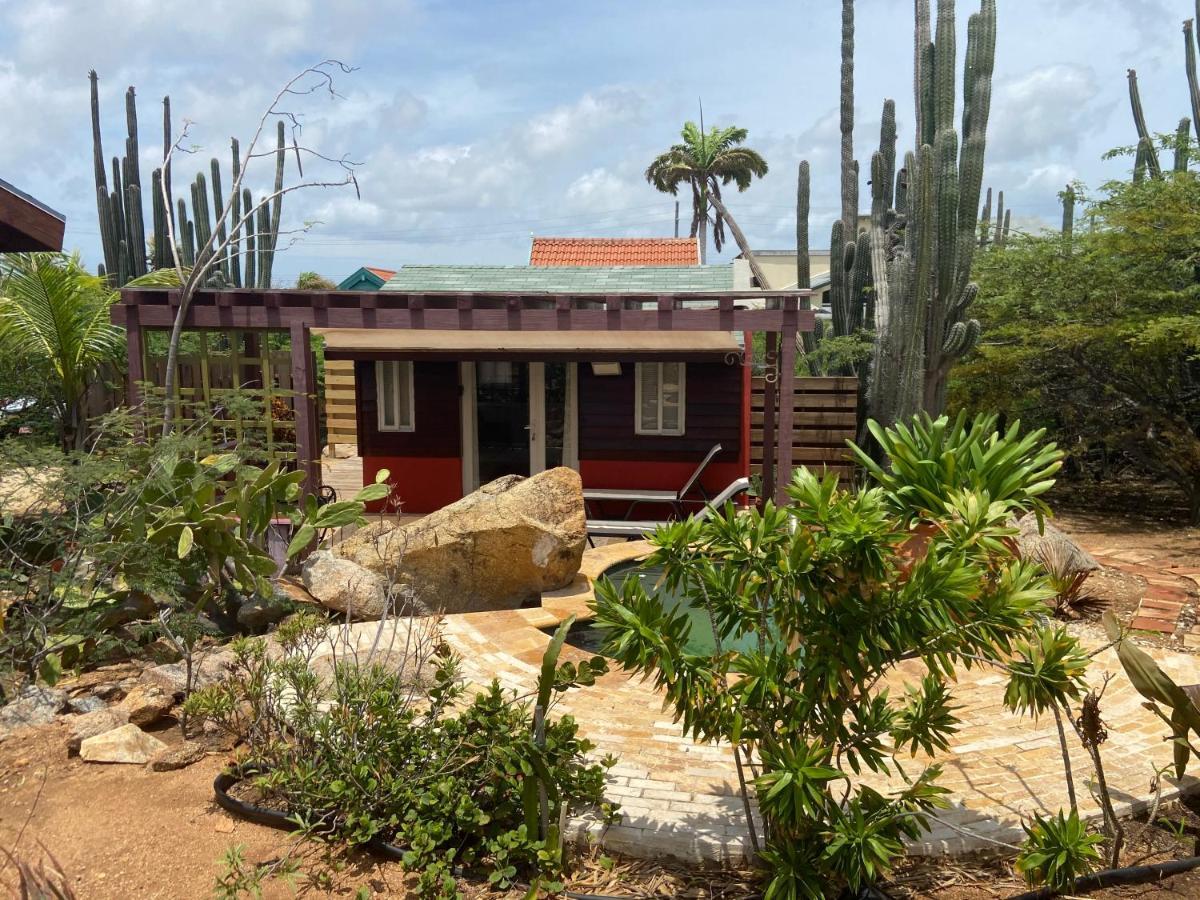 Cozy Studio With Private Spa Oranjestad Exterior photo