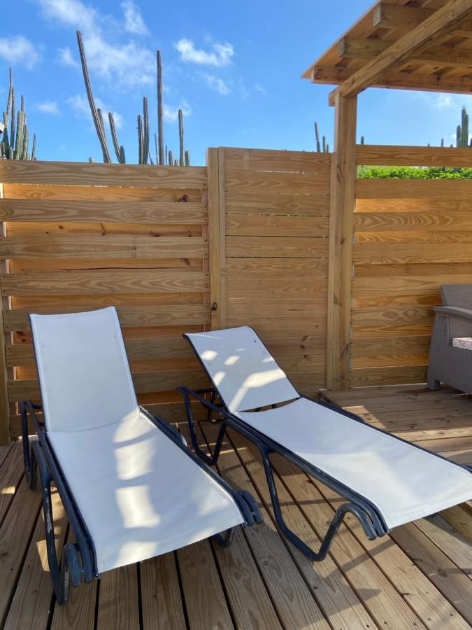 Cozy Studio With Private Spa Oranjestad Exterior photo