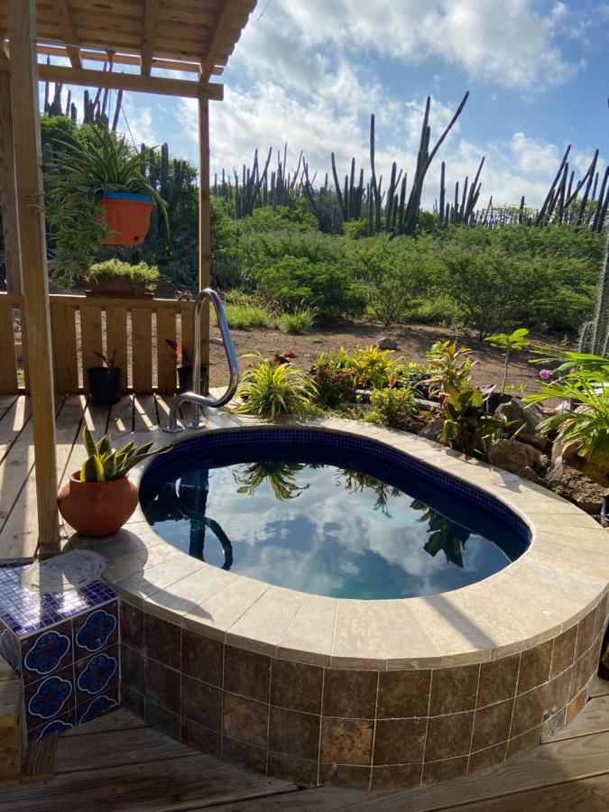 Cozy Studio With Private Spa Oranjestad Exterior photo